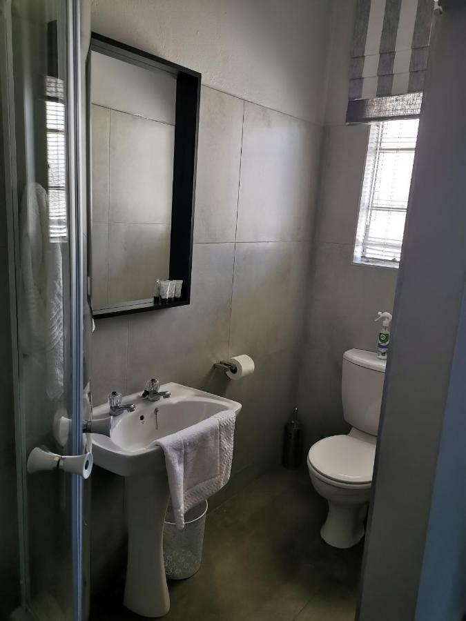 Apartament Rosedene Bloemfontein Zewnętrze zdjęcie