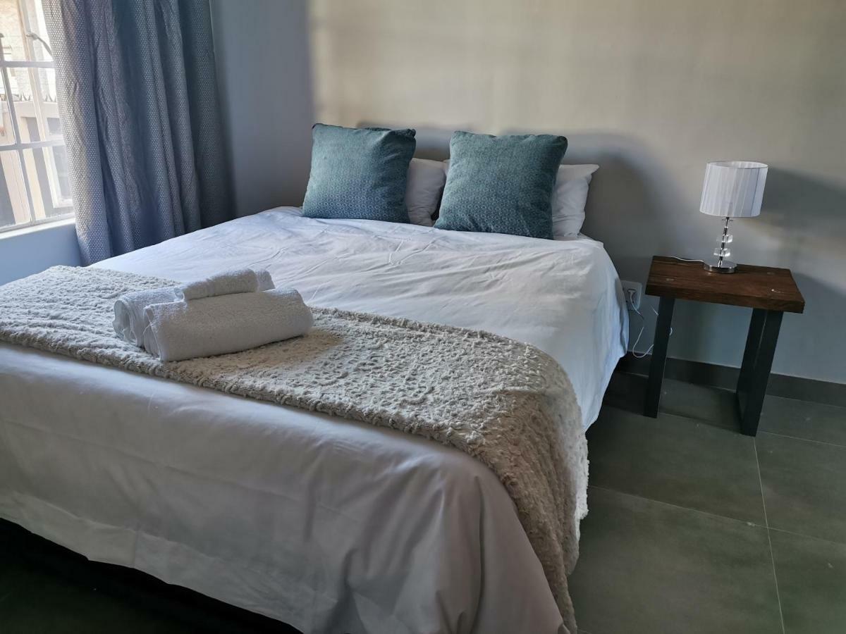 Apartament Rosedene Bloemfontein Zewnętrze zdjęcie