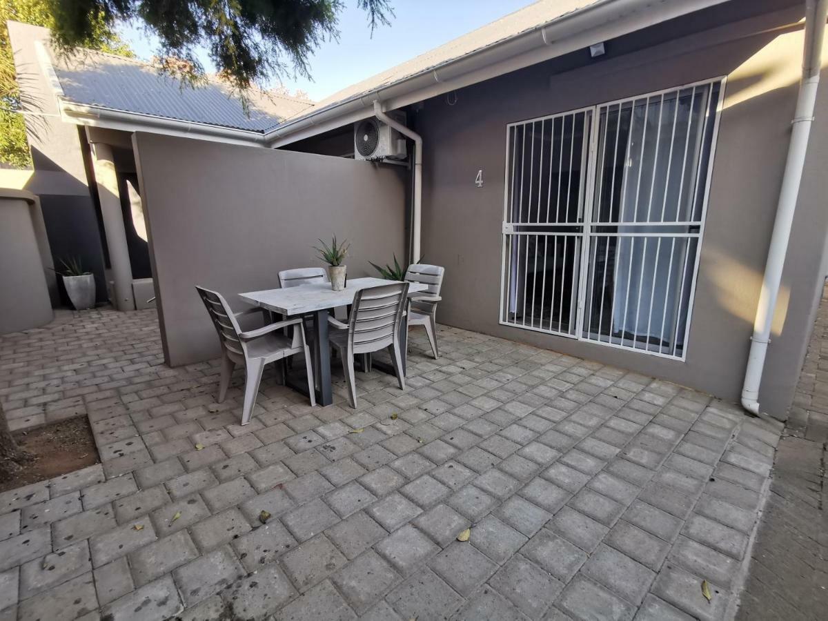 Apartament Rosedene Bloemfontein Zewnętrze zdjęcie